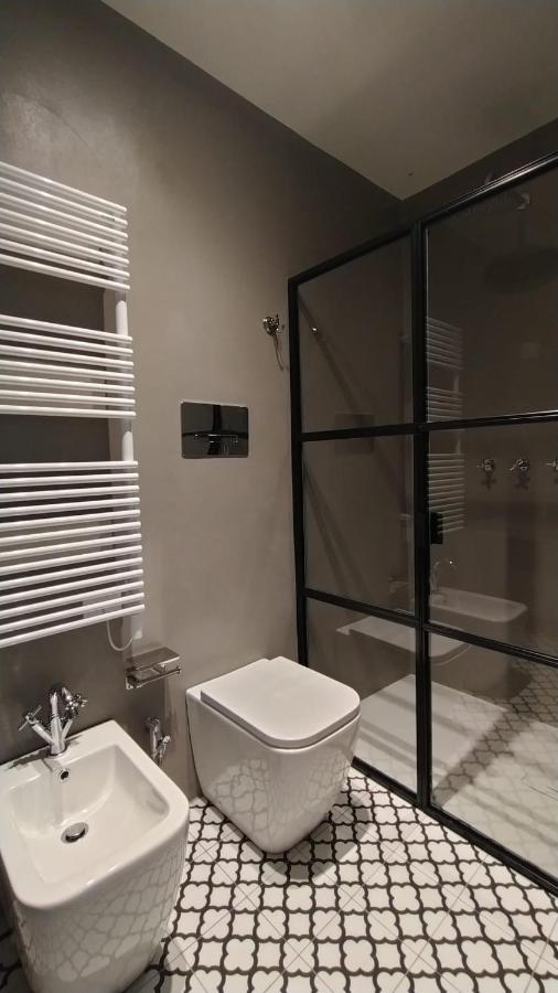 Botteghelle14 Suites Салерно Екстериор снимка